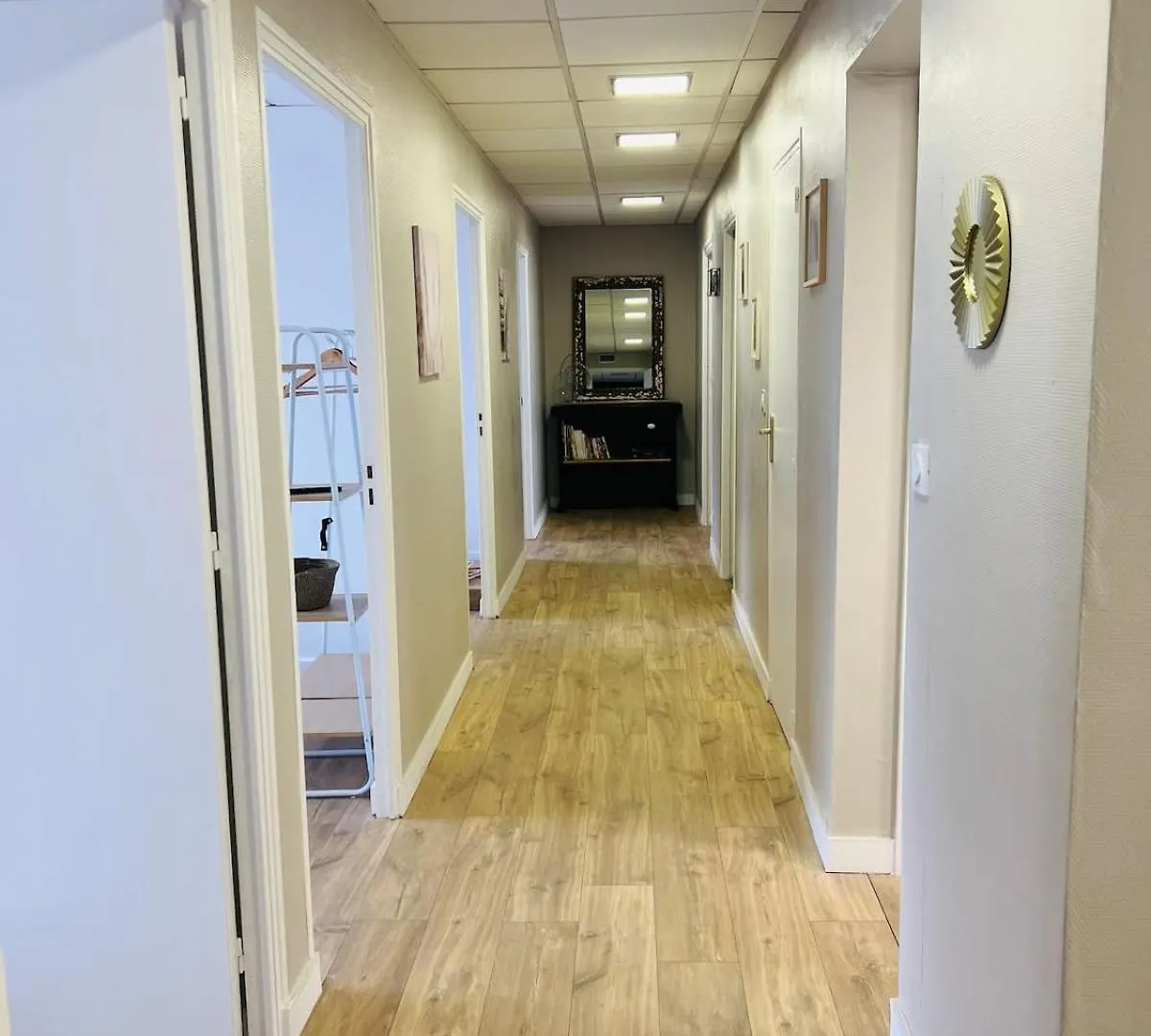 Gare A Pied 5 Chambres Confort & Espace Lorient Frankrijk
